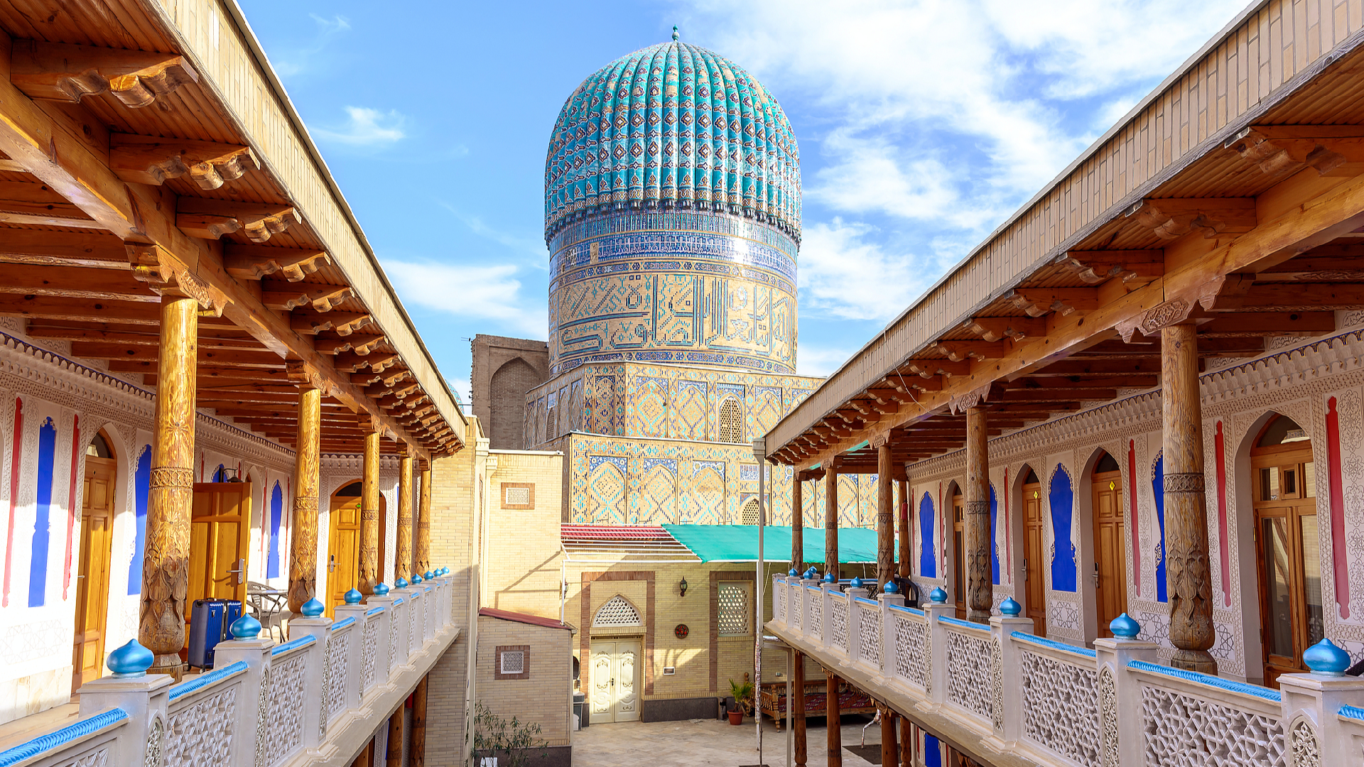 Silk Road (Uzbekistan Corridor)